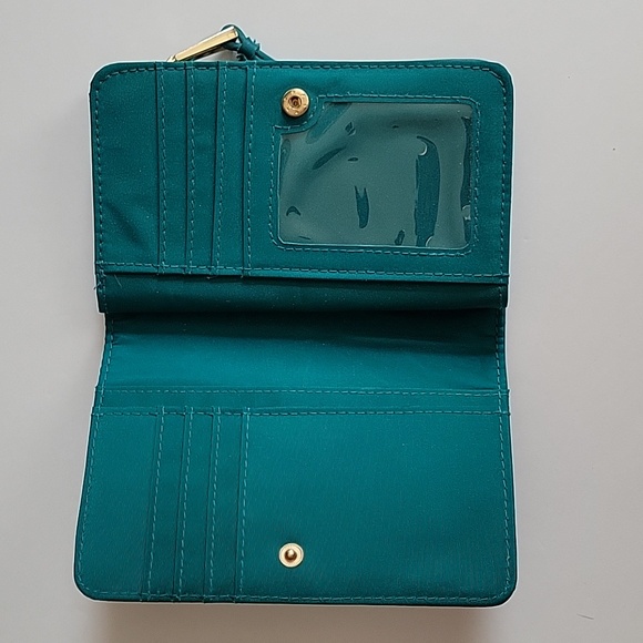 💥GIVEAWAY💥 Unbranded Wallet - Picture 3 of 4